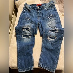 Signature size 8. No actual holes in them. All patches look. Button fly.